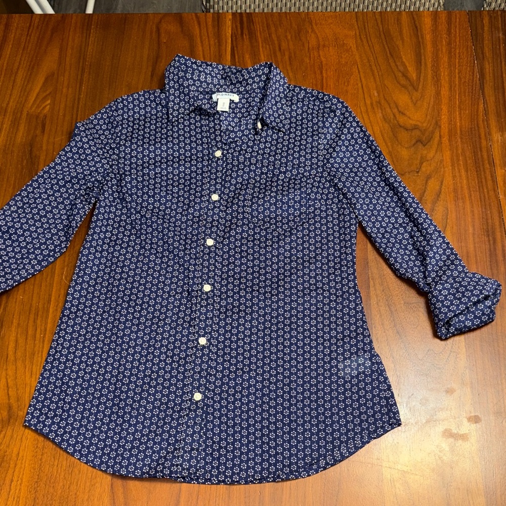 Old Navy Women's Navy Patterned Button Down Shirt